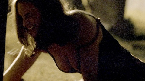 Pic: Rachael Leigh Cook in 11:14