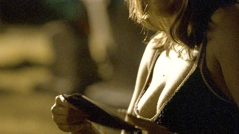 Pic: Rachael Leigh Cook in 11:14