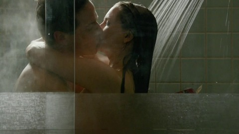 Pic: Rachael Leigh Cook in Perception