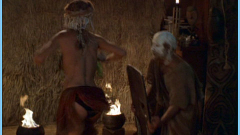 Pic: Jenna Elfman in Krippendorf's Tribe (1998)