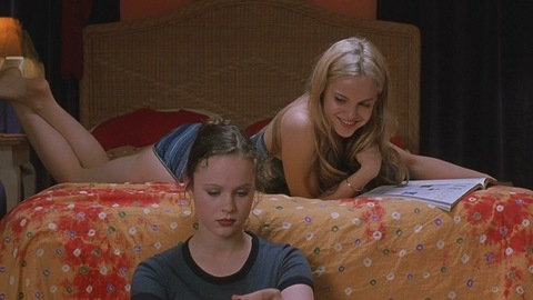 Pic: Mena Suvari in American Beauty (1999)