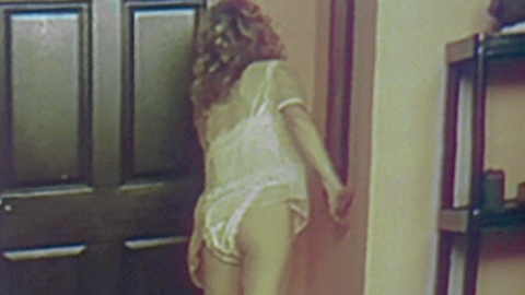 Pic: Tara Reid in The Big Lebowski (1998)