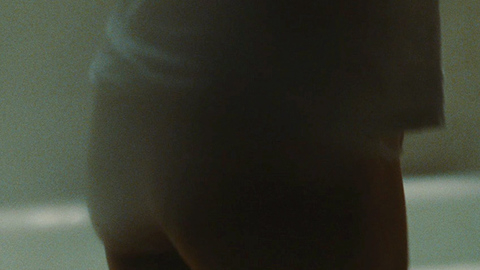 Pic: Hilary Swank in The Resident