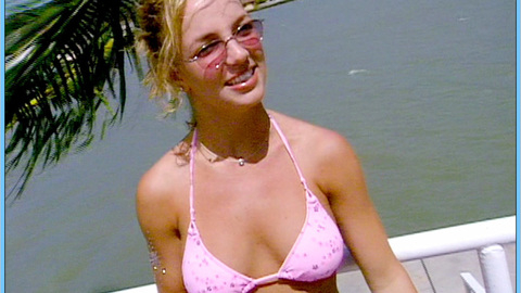 Pic: Britney Spears in Britney Spears: Live and More!