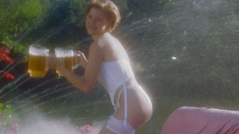 Pic: Julie Bowen in Happy Gilmore