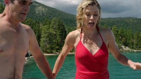 Pic: Julie Bowen in Modern Family