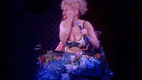 Pic: Bette Midler in Divine Madness!