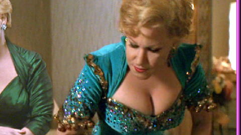 Pic: Bette Midler in For the Boys