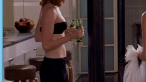 Pic: Alicia Witt in Two Weeks Notice