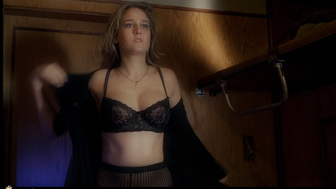 Pic: Leelee Sobieski in Night Train