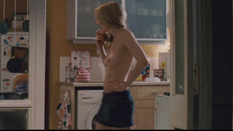 Pic: Michelle Williams in Incendiary