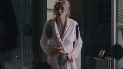 Pic: Michelle Williams in Incendiary