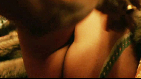 Pic: Rosario Dawson in Alexander