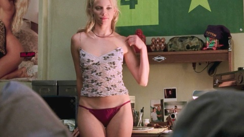 Pic: Amy Smart in Road Trip (2000)