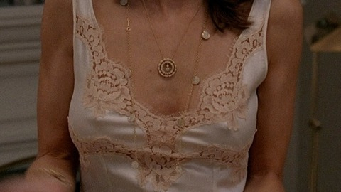 Pic: Perrey Reeves in Entourage