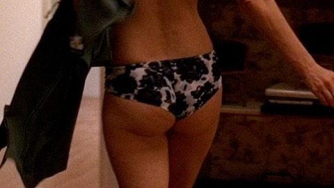 Pic: Perrey Reeves in Entourage