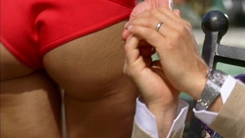 Pic: Perrey Reeves in Entourage