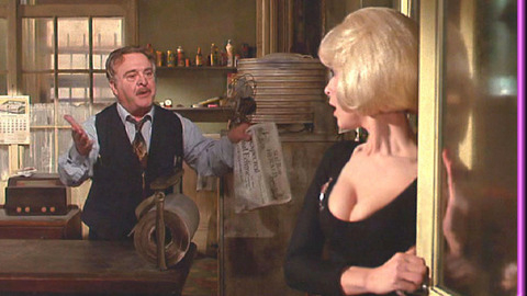 Pic: Ellen Greene in Little Shop of Horrors