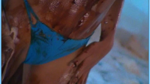 Pic: Leila Arcieri in Son of the Beach