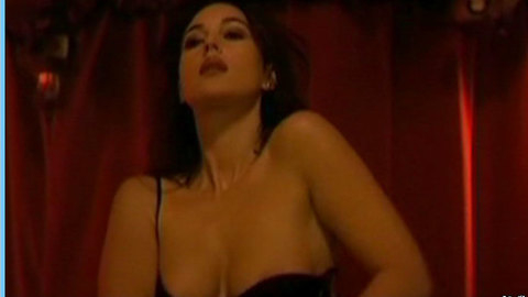 Pic: Monica Bellucci in Franck Spadone