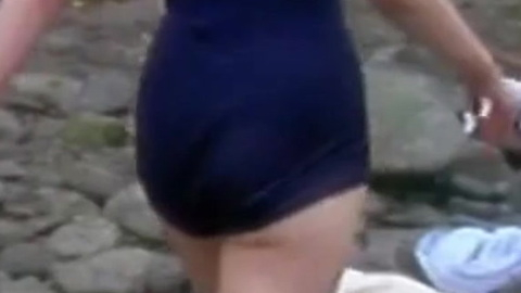 Pic: Jennifer Ehle in The Camomile Lawn (1992)