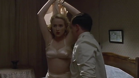 Pic: Jennifer Ehle in The Camomile Lawn