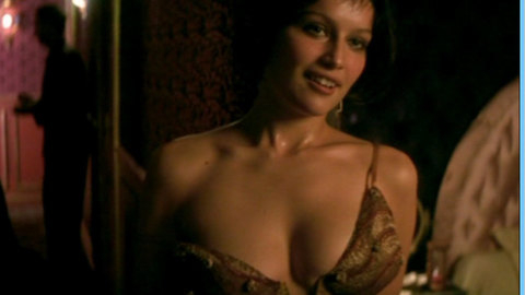 Pic: Laetitia Casta in Rue des plaisirs