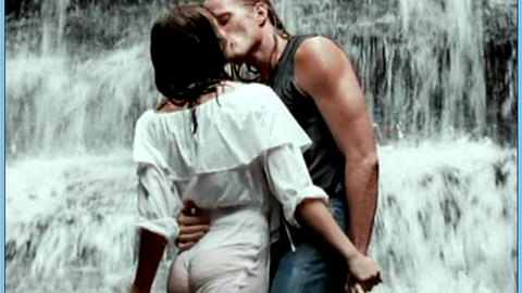 Pic: Melinda Clarke in Return to Two Moon Junction