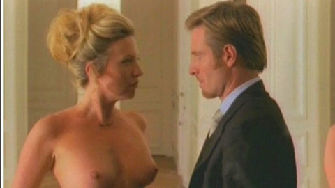 Pic: Katrine Boorman in Le Bonheur est un mensonge