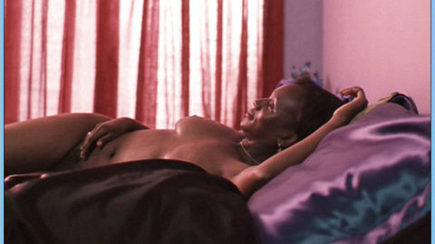 Pic: Karen Glave in Last Night