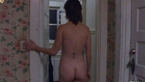 Pic: Molly Gross in Slaves to the Underground