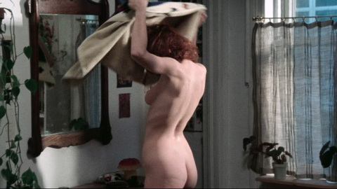 Pic: Gwen Welles in Between the Lines