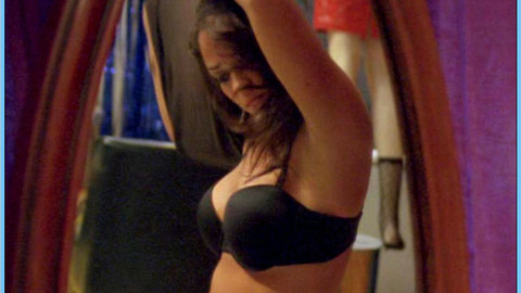 Pic: Susan Ward in Dead and Deader