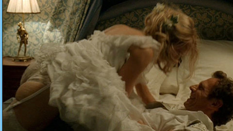 Pic: Valeria Bruni Tedeschi in 5x2 (2004)