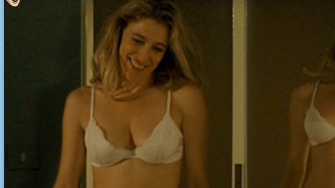 Pic: Valeria Bruni Tedeschi in 5x2 (2004)