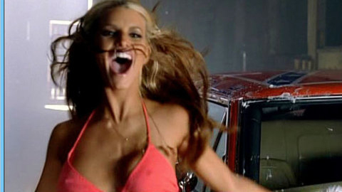 Pic: Jessica Simpson in These Boots Are Made for Walking