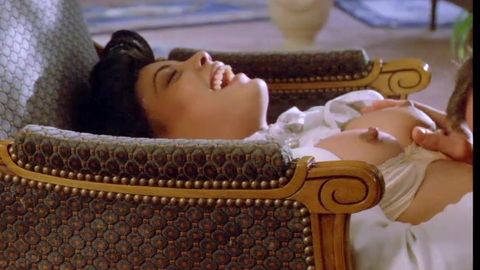 Pic: Josephine Jacqueline Jones in Love Circles