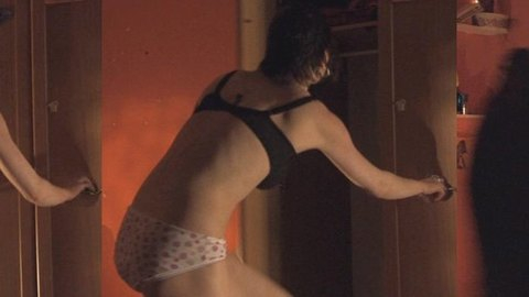 Pic: Lara Belmont in Ashes and Sand