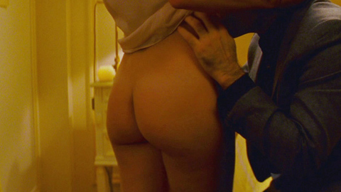 Pic: Natalie Portman in Hotel Chevalier