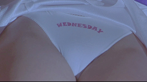 Pic: Tori Spelling in Scary Movie 2 (2001)