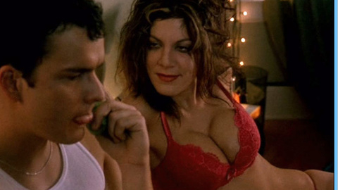 Pic: Tori Spelling in Sol Goode