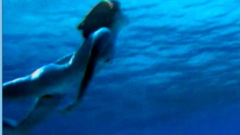 Pic: Julia Brendler in Dolphins