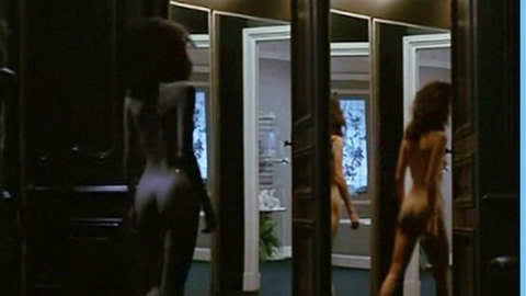 Pic: Fanny Bastien in La Tête dans le sac