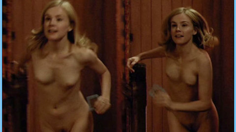 Pic: Isabelle Carr in Les sentiments