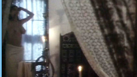 Pic: Ana Alvarez in Aquí huele a muerto