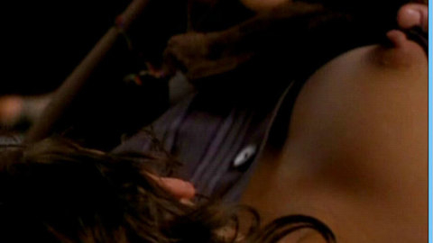 Pic: Emma de Caunes in Sans plomb