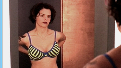 Pic: Camilla Renschke in Schlaraffenland