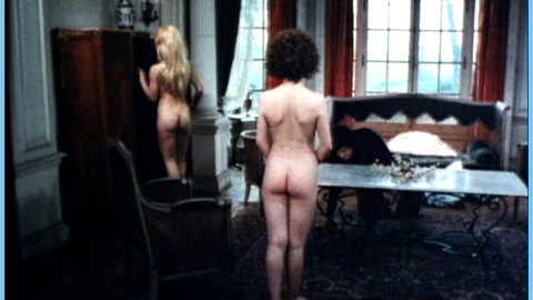 Pic: Annie Belle in Bacchanales sexuelles