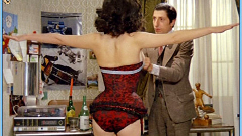 Pic: Edwige Fenech in Giovannona Long-Thigh