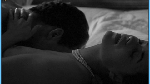 Pic: Jeanne Moreau in The Lovers